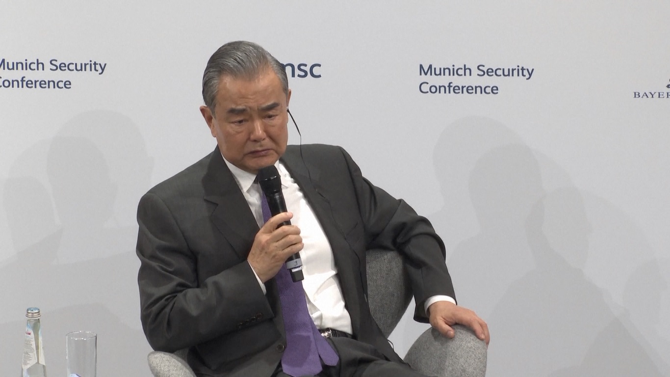 Tiongkok bekerja sama dengan negara-negara ASEAN untuk mempercepat konsultasi tentang Kode Etik dan berusaha untuk mencapai kesepakatan awal tentang aturan regional yang efektif