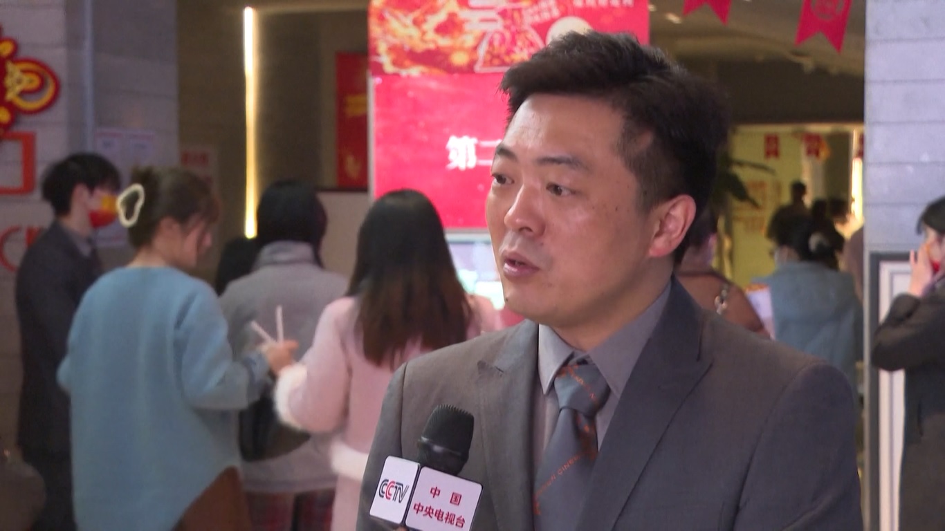 Tiga produksi dalam negeri