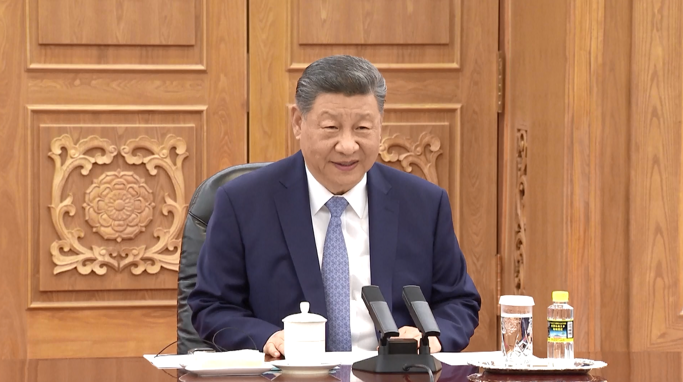 Xi Jinping: Tiongkok dan Brunei Harus Memberikan Lebih Banyak Kepastian dan Energi Positif bagi Perdamaian dan Stabilitas Regional