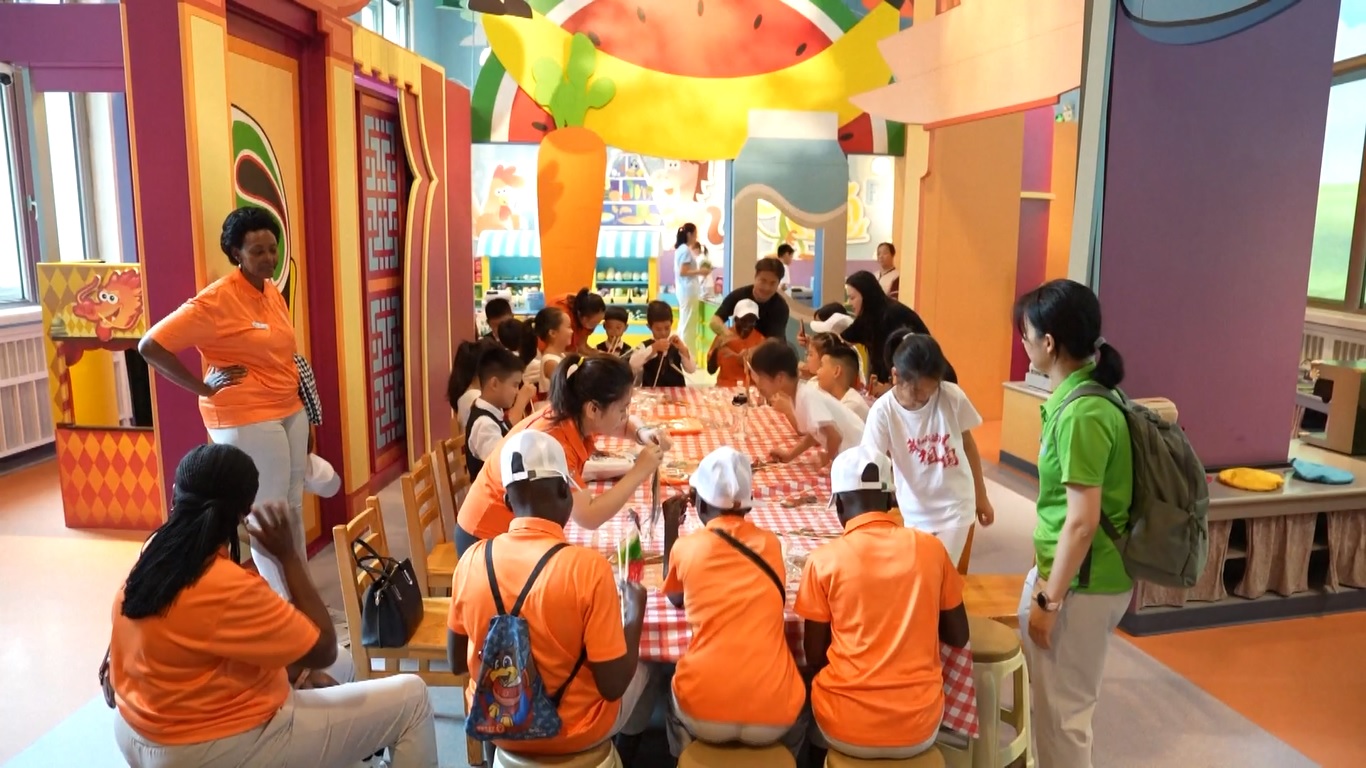 Berbagai kegiatan diselenggarakan untuk anak-anak