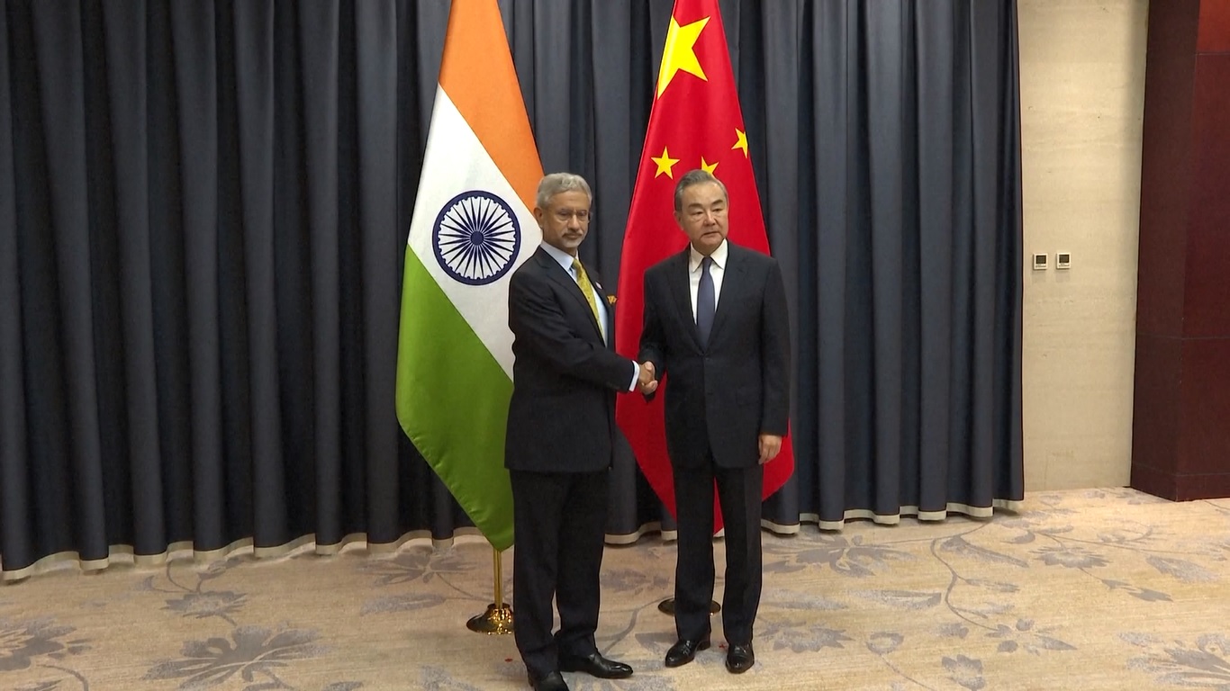 Kedua menteri luar negeri itu sepakat untuk bekerja menuju stabilisasi wilayah perbatasan dan untuk mengadakan babak baru konsultasi mengenai masalah perbatasan dalam waktu dekat