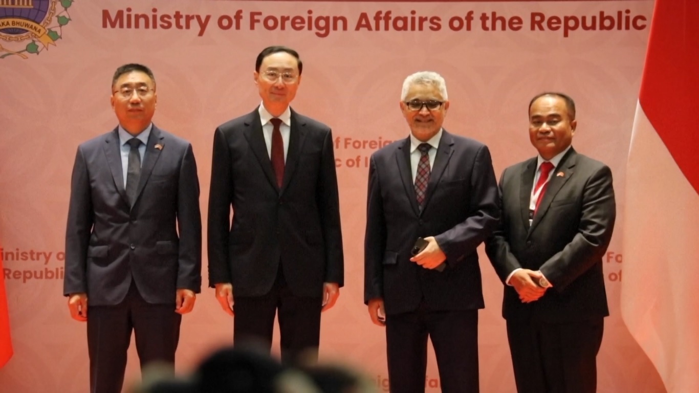 Kedua belah pihak bertukar pandangan mendalam tentang hubungan Tiongkok-Indonesia