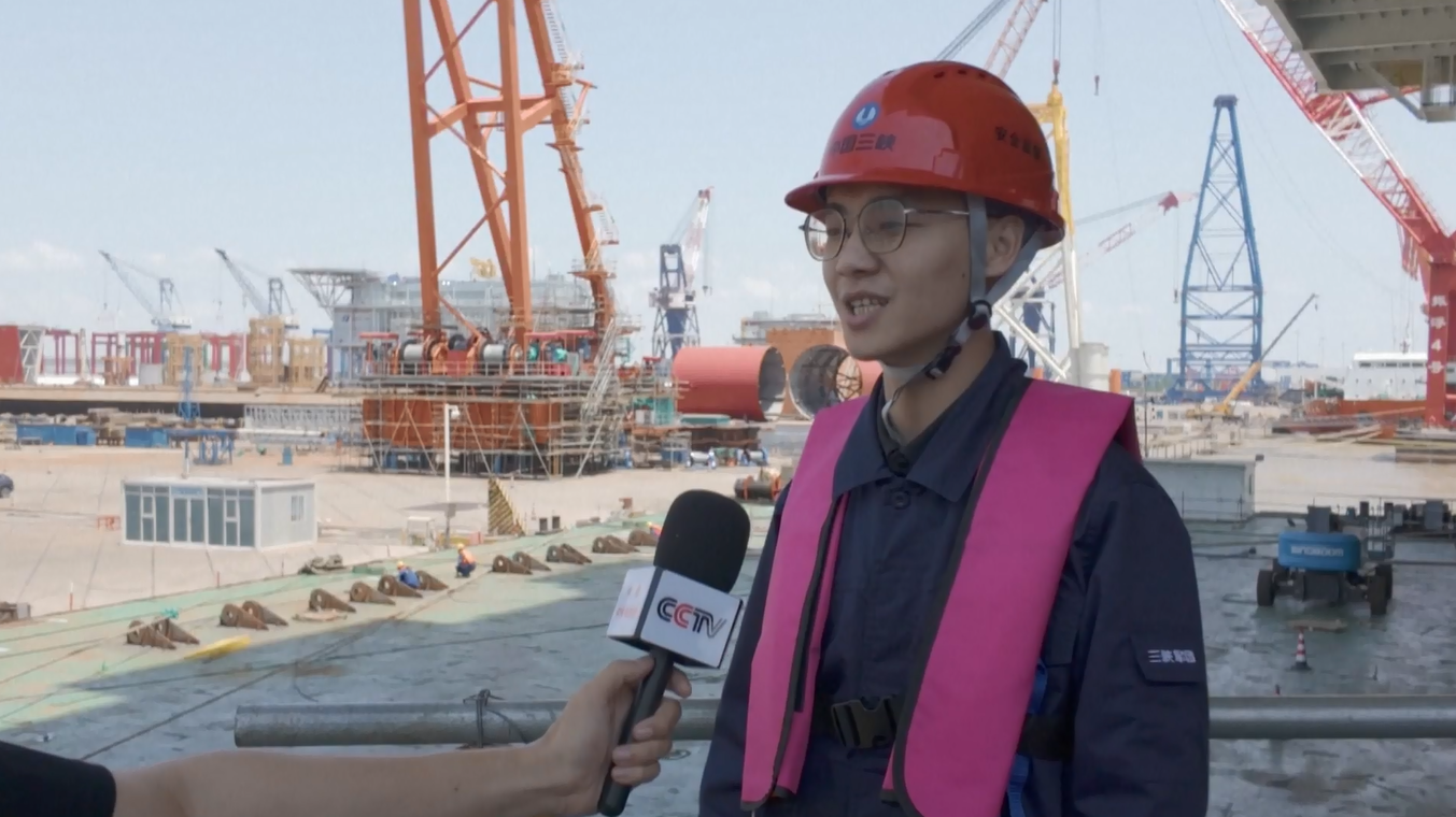 Stasiun Konverter Lepas Pantai Terbesar di Dunia Berlayar menuju Lokasi Pemasangan di Guangdong