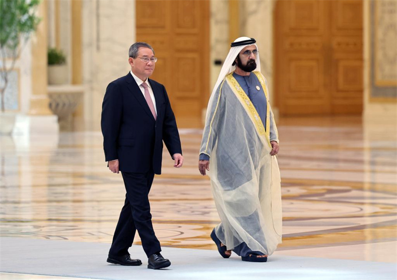 Mengingat bahwa tahun ini menandai peringatan 40 tahun terjalinnya hubungan diplomatik antara Tiongkok dan UEA