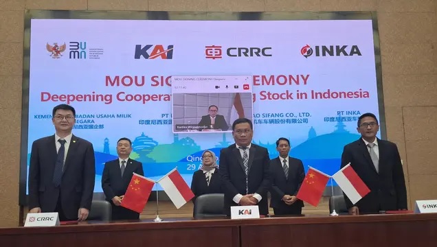 MoU ditandatangani bersama oleh Direktur Perencanaan Strategis dan Pengelolaan Sarana KAI