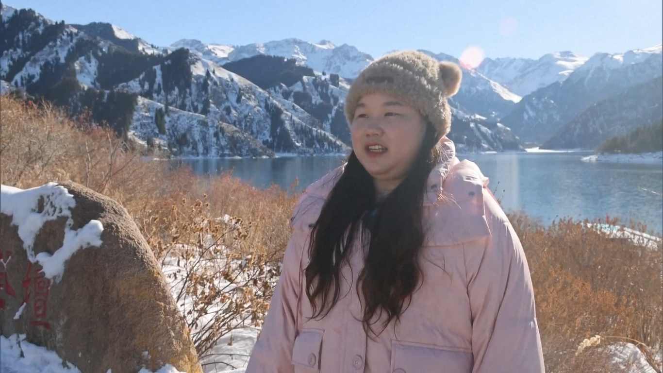 Sebuah area yang indah di padang rumput Aktas yang tertutup salju di Kabupaten Tekes telah meluncurkan serangkaian pertunjukan yang menampilkan budaya kuda