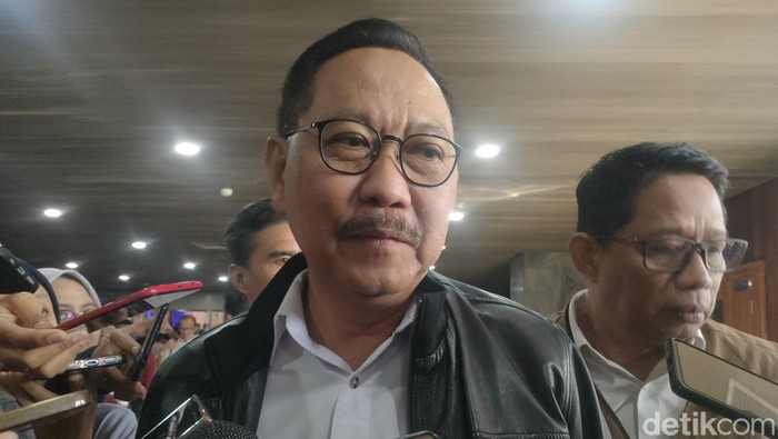 Bambang mengatakan pihaknya juga mengembangkan transporasi berteknologi tinggi di IKN Ia menyebut akan ada mobil terbang hingga angkutan umum tanpa awak di sana