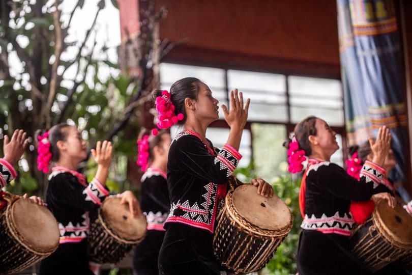 Data dari Departemen Kebudayaan dan Pariwisata Provinsi Yunnan menunjukan bahwa Yunnan yang merupakan pusat kekuatan pariwisata di Tiongkok barat daya