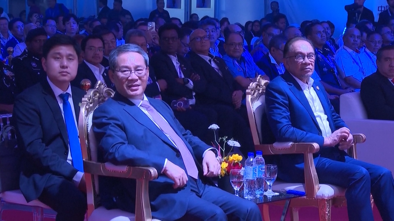 Pernyataan tersebut disampaikannya saat menghadiri upacara peletakan batu pertama untuk Stasiun Terminal Terpadu ECRL Gombak bersama Perdana Menteri Malaysia