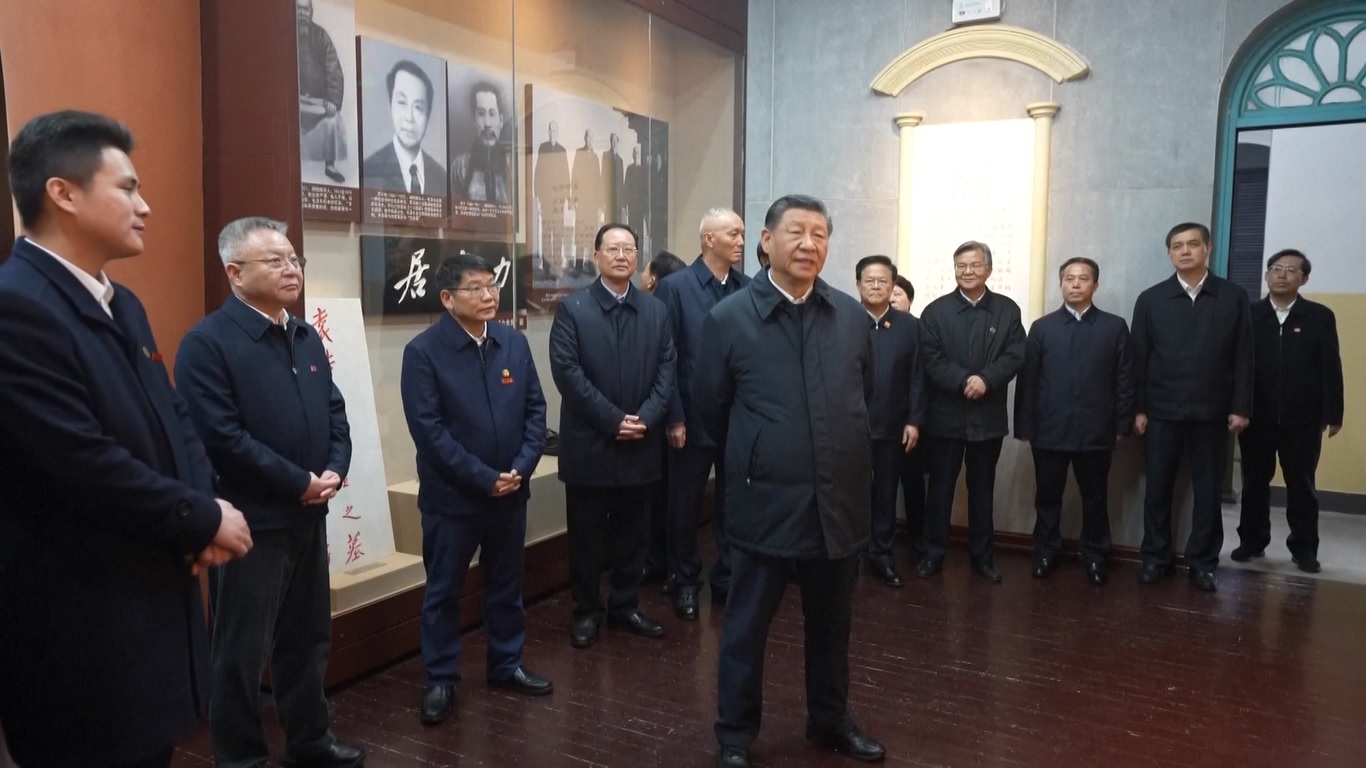 Selama kunjungannya ke kampus