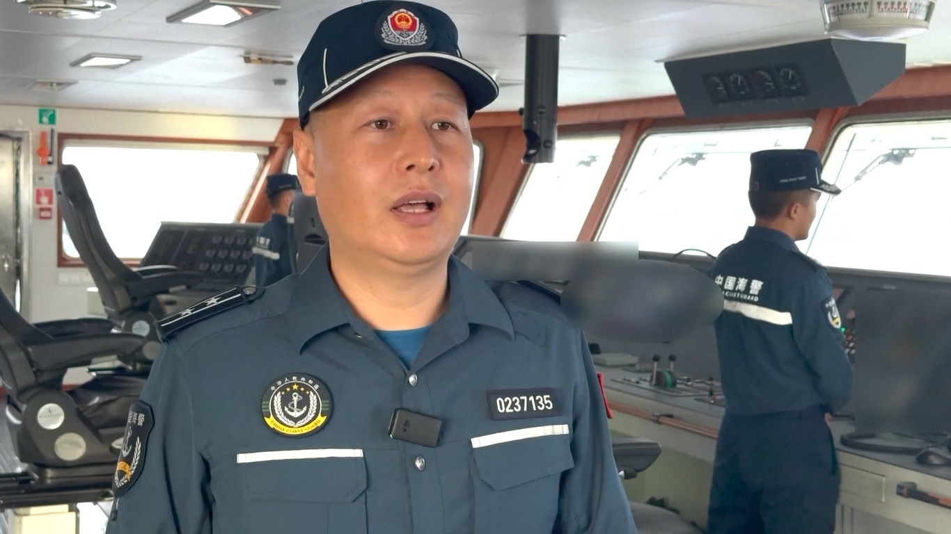 Bagi lebih dari 100 petugas di atas Kapal Huangyan