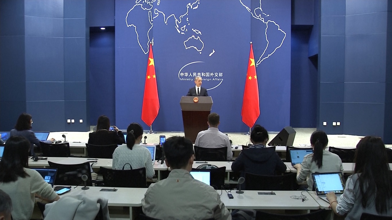 Wang melontarkan pernyataan tersebut pada hari Selasa (18/4) sebagai tanggapan atas tuduhan John Kirby