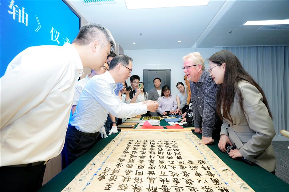 Para pemimpin rumah sakit menggambarkan kembalinya Suining sebagai reuni simbolis antara Suining dan masa lalu internasionalnya