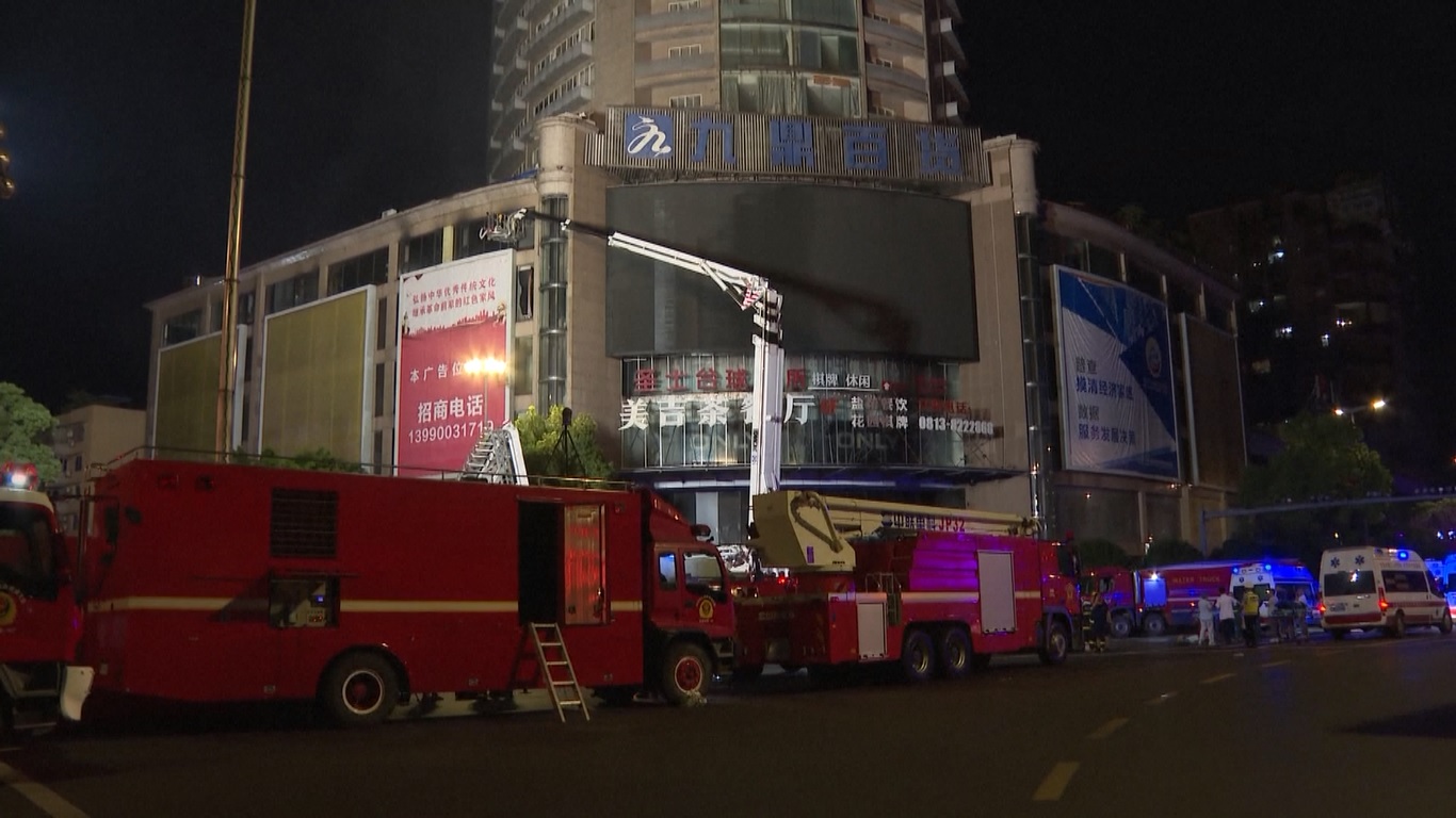 Investigasi awal menunjukkan bahwa kebakaran itu disebabkan oleh pekerjaan konstruksi