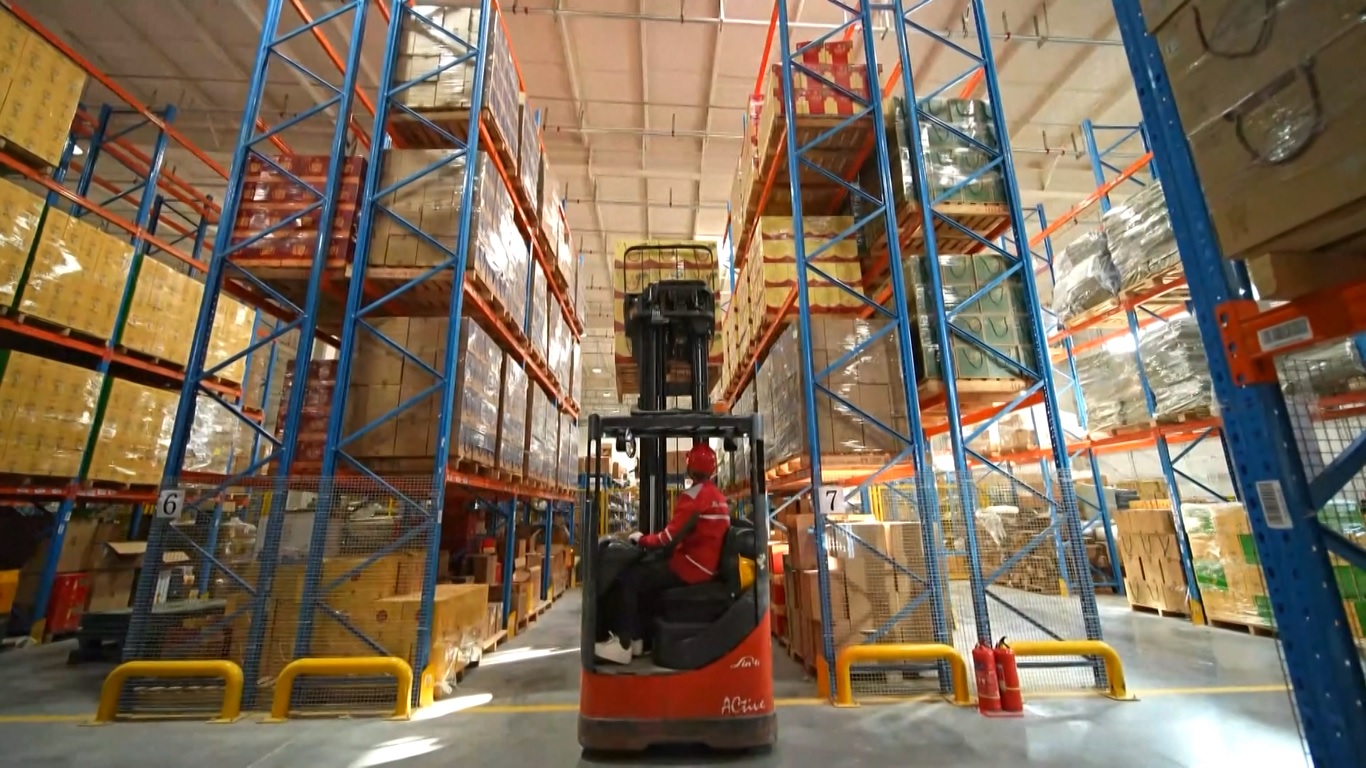 Data menunjukkan bahwa indeks penyimpanan gudang bulanan Tiongkok mencapai 50