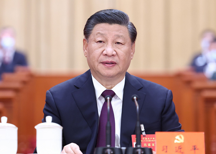 Sekretaris Jenderal PKT Xi Jinping dalam pidatonya menguraikan tugas utama yang diemban PKT dalam perjalanan baru di era baru