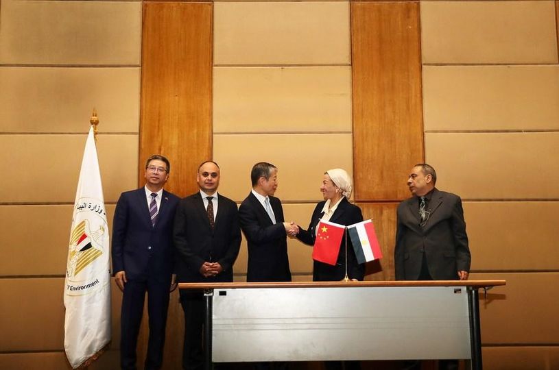 Tiongkok menyumbangkan satu batch fasilitas publik hemat energi kepada Mesir pada Minggu (18/6) untuk membantu mendorong transformasi hijau dan adaptasi iklim di negara kawasan Afrika Utara itu