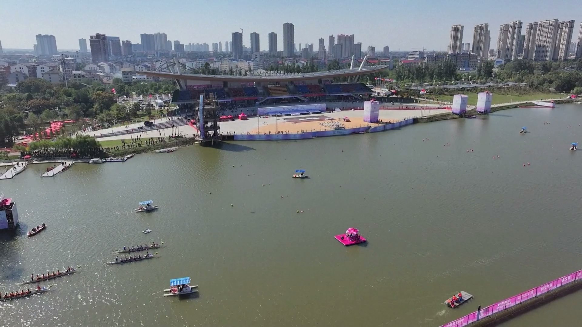 Piala Dunia Federasi Perahu Naga Internasional (IDBF) 2024 dimulai pada hari Sabtu di Miluo