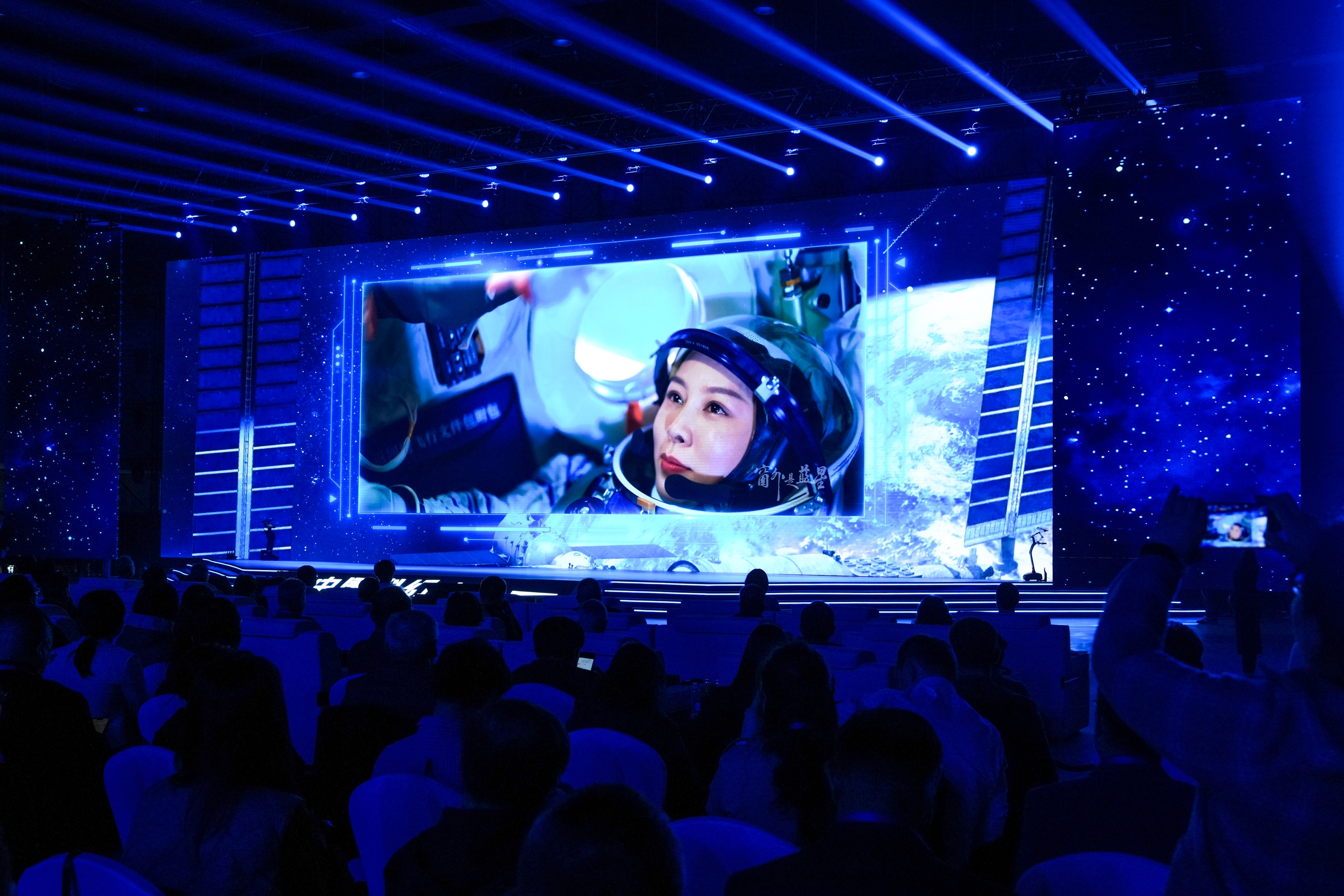 Opini : Film 8K Shenzhou 13 Jadi Bukti Masa Depan Luar Angkasa yang Kini Bergeser ke Tiongkok, Bukan Lagi AS dan Barat