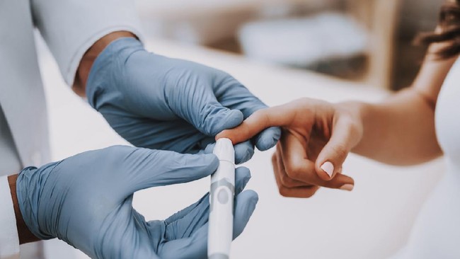 Cara mengontrol gula darah sangat penting untuk diketahui