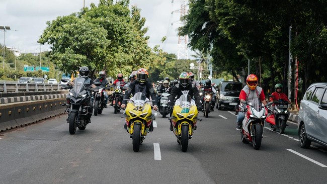 Valentino Rossi Mengaspal di Jakarta 30 September