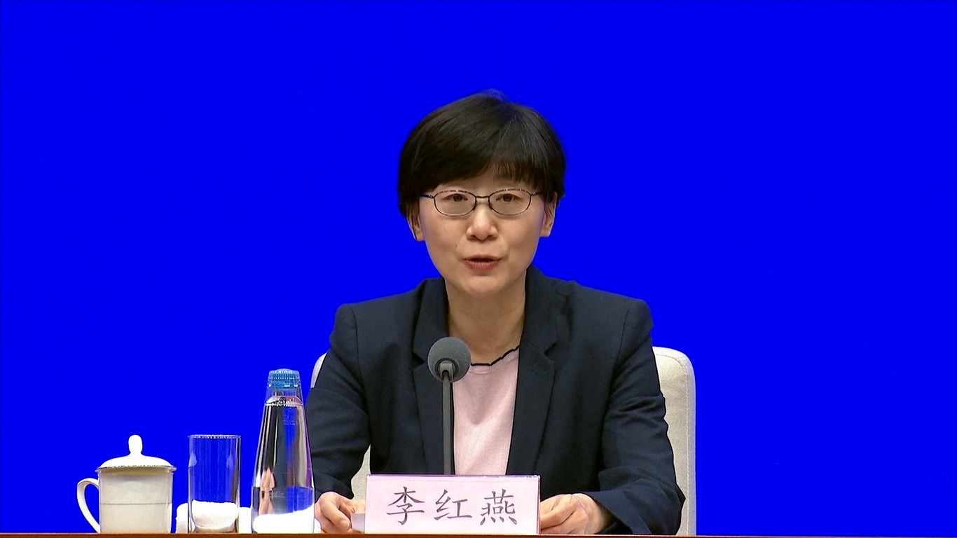 Berbicara pada konferensi pers di Beijing