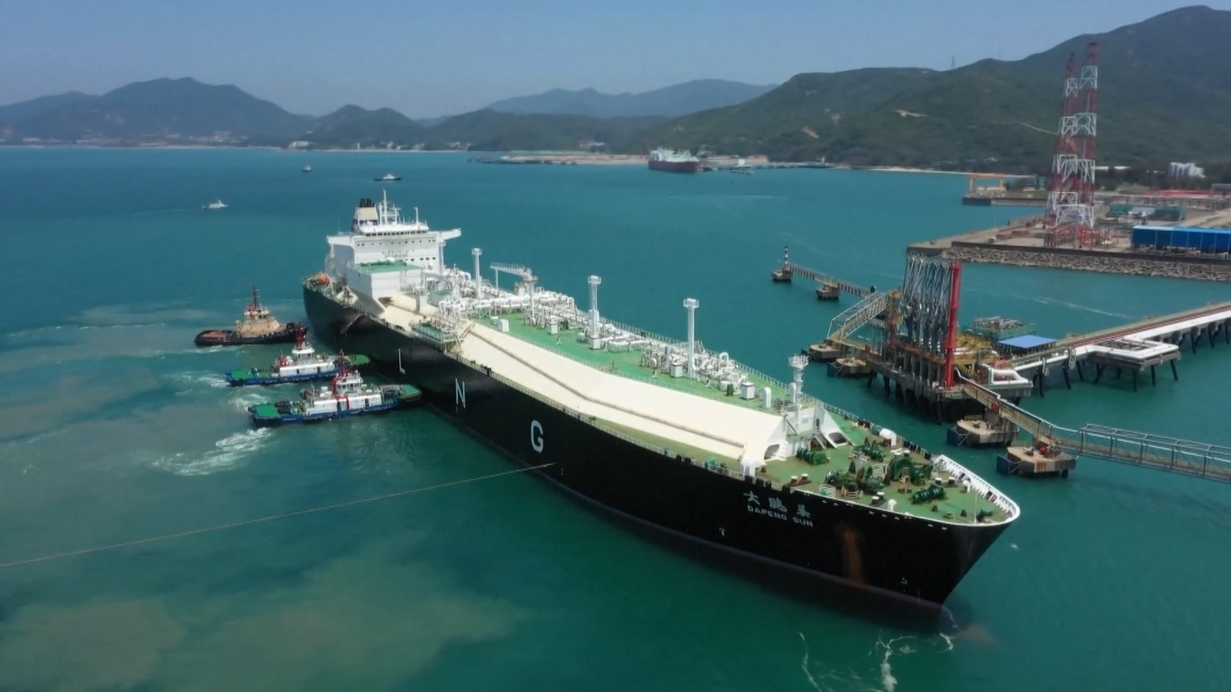 Kapal ini memiliki kapasitas 174