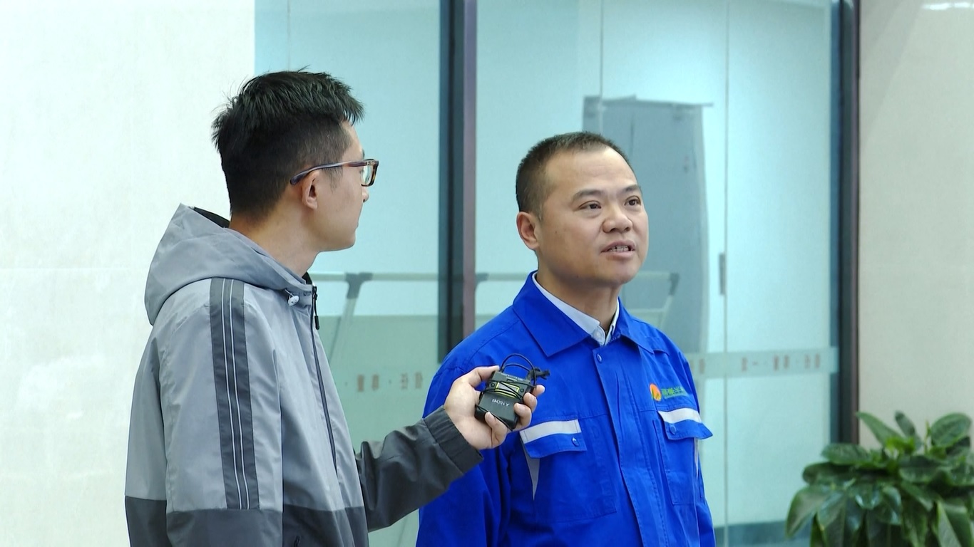 Pemerintah setempat telah membina rantai industri hijau di sana dan perusahaan dapat menjangkau mitra rantai pasokan mereka hanya dengan menyeberang jalan