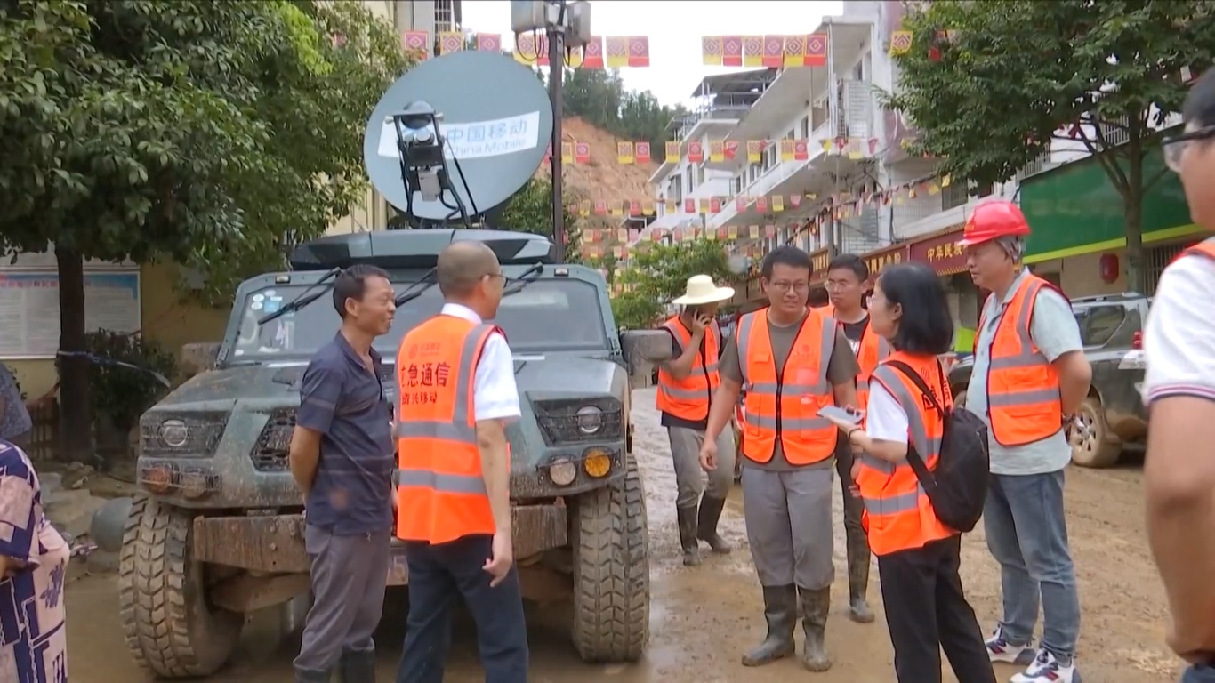 Operasi penyelamatan terus berlanjut setelah lebih dari 16000 orang mengungsi akibat hujan lebat dan banjir sejak Jum'at (26/7) lalu