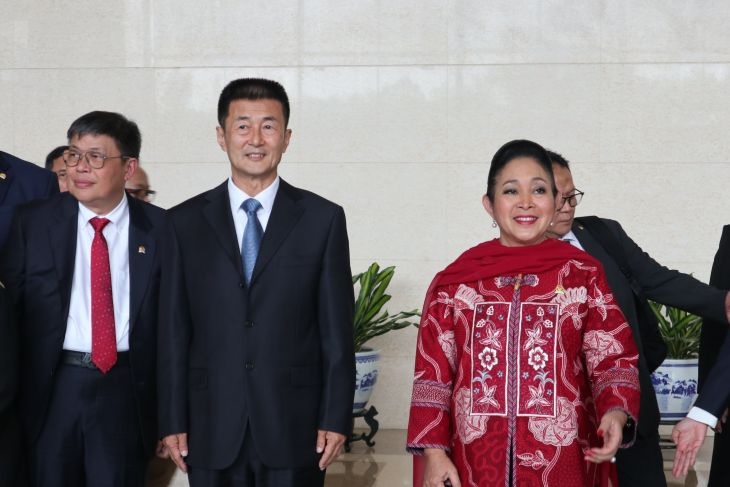 Salah satu agenda dalam kunjungan tersebut adalah bertemu dengan Komite Urusan Pertanian dan Pedesaan dari Kongres Rakyat Nasional Tiongkok