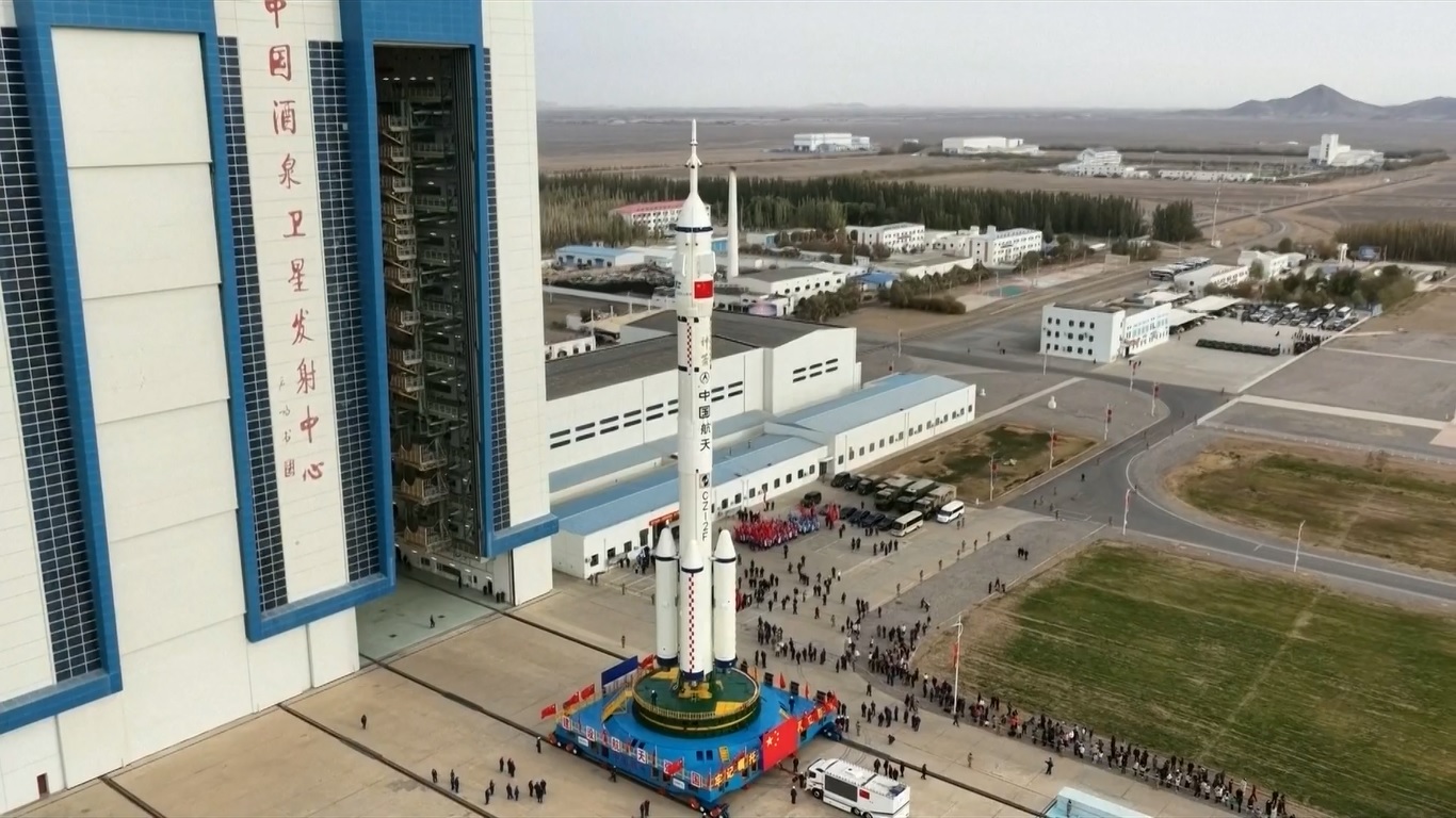 Tiongkok Bersiap Luncurkan Pesawat Ruang Angkasa Berawak Shenzhou-21