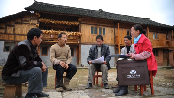 Menurut Biro Statistik Nasional sekitar 14 juta orang dari sekitar lima juta rumah tangga atau 1 persen dari populasi negara itu akan disurvei mulai 1 November tahun depan