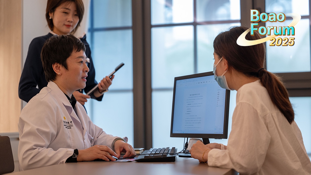 Tiongkok telah menerapkan kebijakan di Hainan untuk menarik perusahaan medis global dan meningkatkan aksesibilitas layanan kesehatan