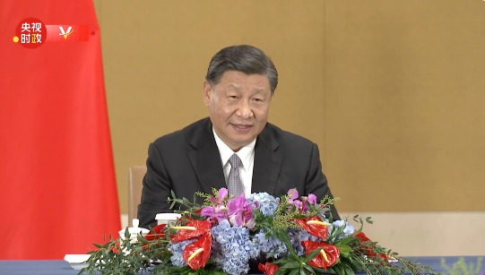 Presiden Tiongkok Xi Jinping menyampaikan simpati kepada Presiden Indonesia Joko Widodo atas gempa bumi yang mengguncang Indonesia