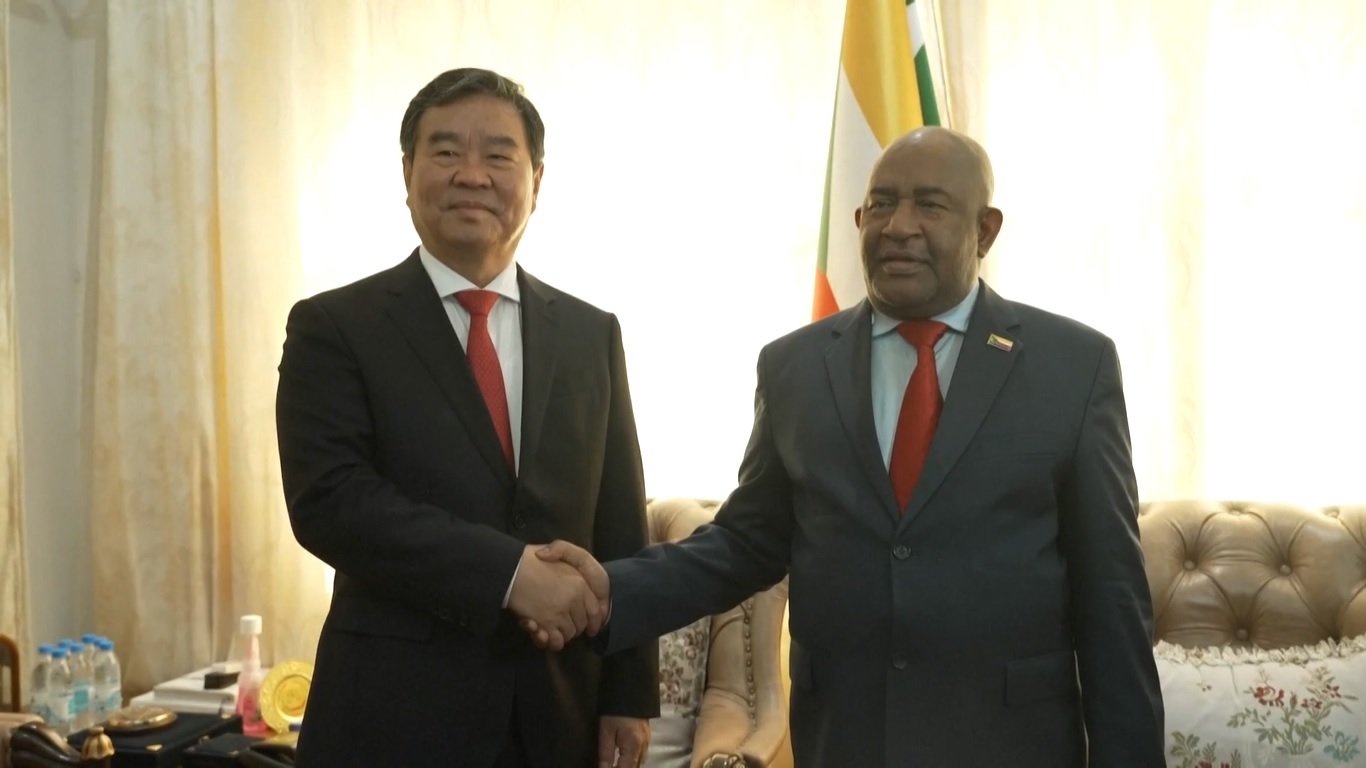 Utusan tersebut menyampaikan ucapan selamat dan harapan terbaik dari Xi kepada Azali