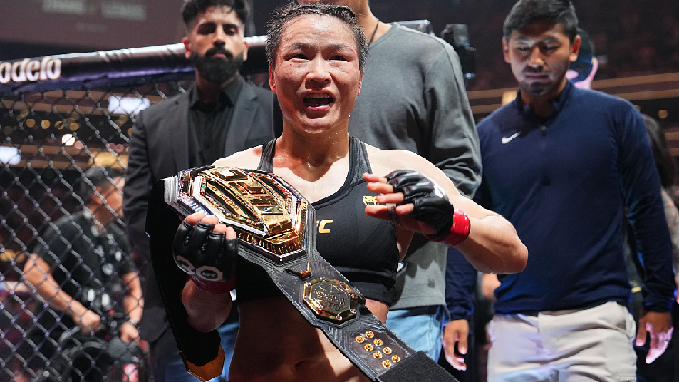 Pertarungan ini menjadi penampilan juara dari Zhang yang luar biasa  Zhang mencetak rekor dengan 217 serangan berbanding 24 serangan Lemos - Hasil penilaian  juri memperlihatkan dominasi Zhang tersebut  Zhang menang 50-43 50-44 dan 49-45 