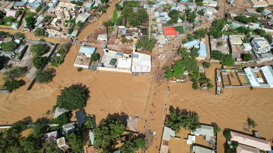 Kedutaan Besar Tiongkok untuk Somalia pada Rabu (22/11) menyumbangkan dana sebesar sekitar 140