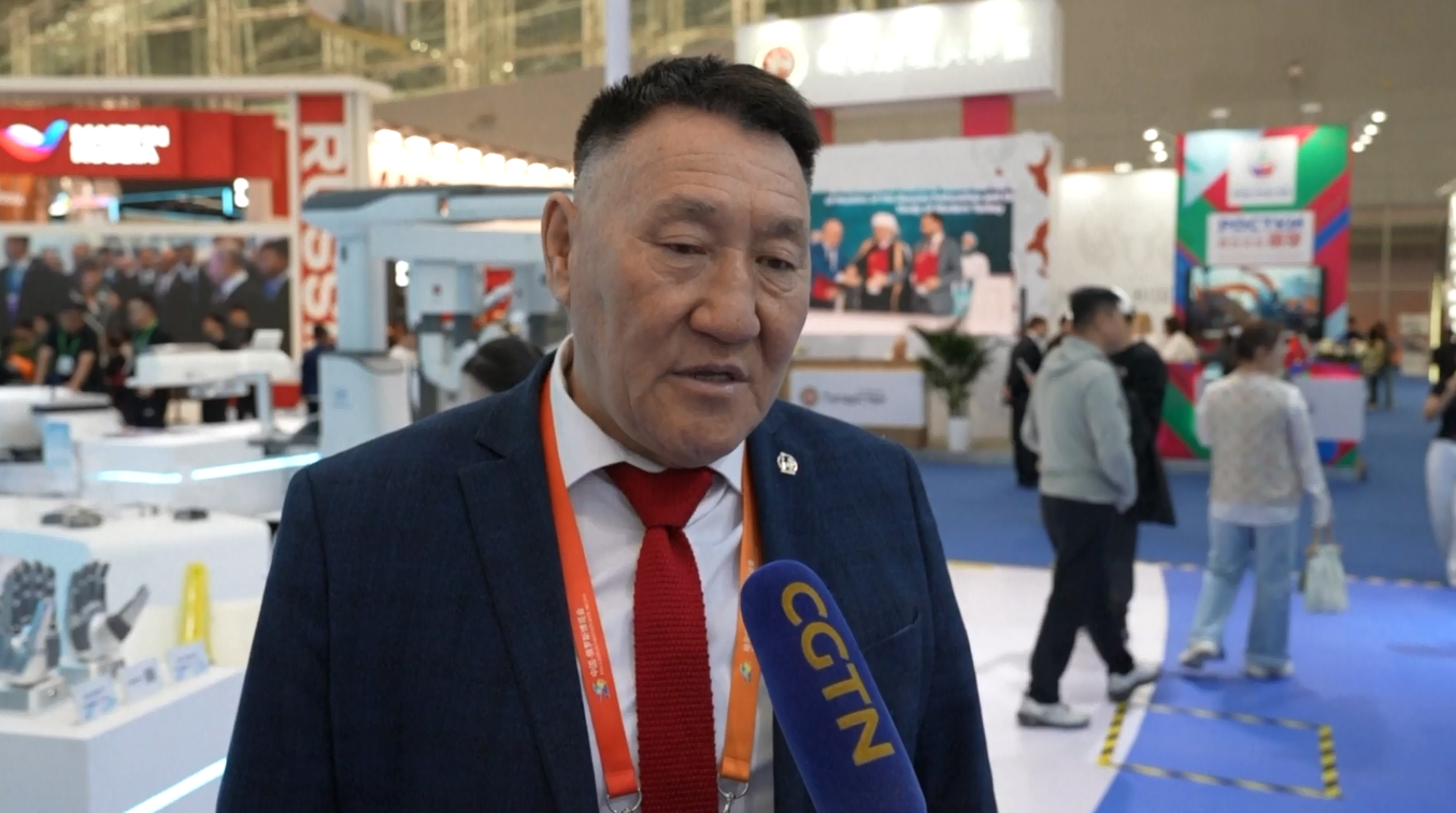 Delegasi Rusia Mencari Teknologi Pertanian dan Kemudahan Perdagangan di Pameran Tiongkok-Rusia