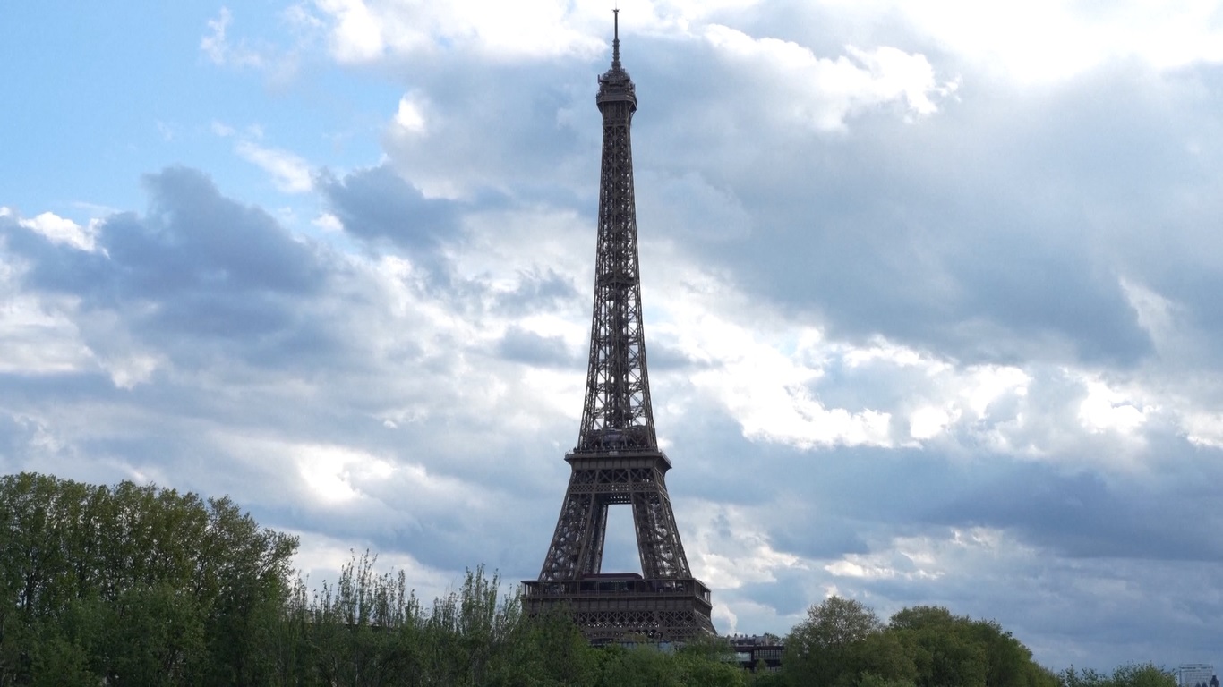 Tahun ini menandai peringatan 60 tahun hubungan Tiongkok-Prancis