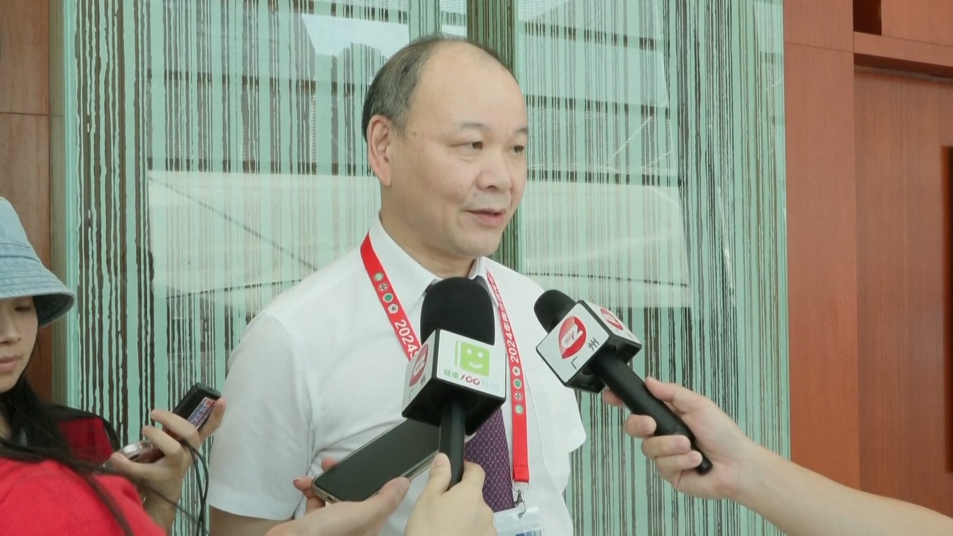 Setelah menelan perangkat endoskopi kapsul