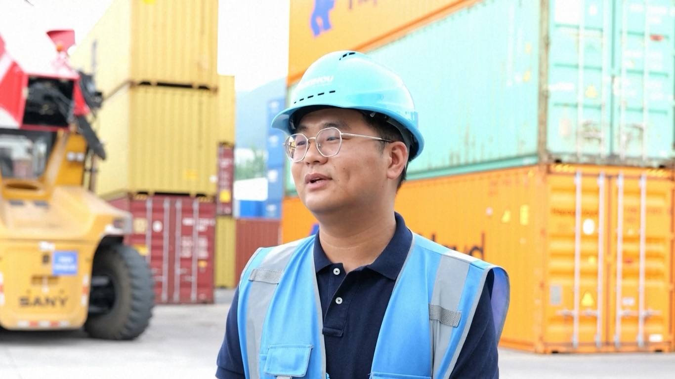 Dengan fokus pada keterbukaan tingkat tinggi