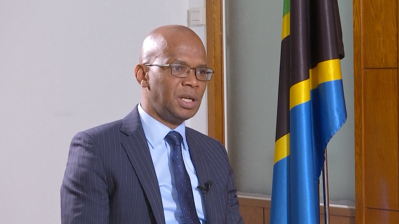 Tanzania adalah negara Afrika pertama yang dikunjungi oleh Presiden Tiongkok