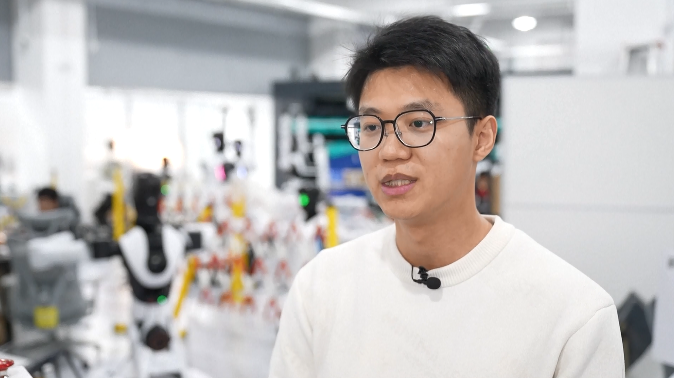 Perusahaan-perusahaan Tiongkok Berupaya Dorong Penggunaan Robot Humanoid di Pabrik-pabrik dan Rumah-rumah