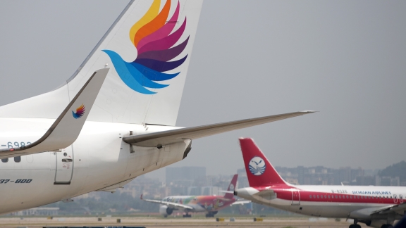 Menurut China West Airport Group