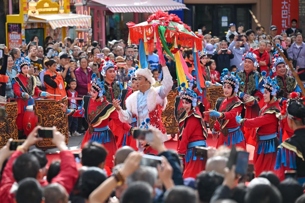 Urumqi, Tiongkok, Meluncurkan Pusat Layanan Bandara Terpadu Untuk Kedatangan Warga Negara Asing