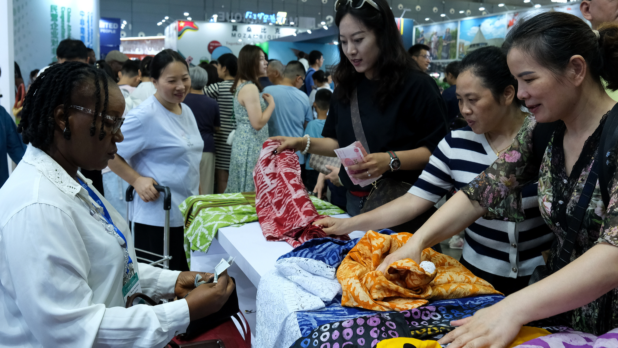 Tiongkok Mengizinkan Pengiriman Impor Pertama Di Bawah Kebijakan Tarif Nol Untuk Afrika