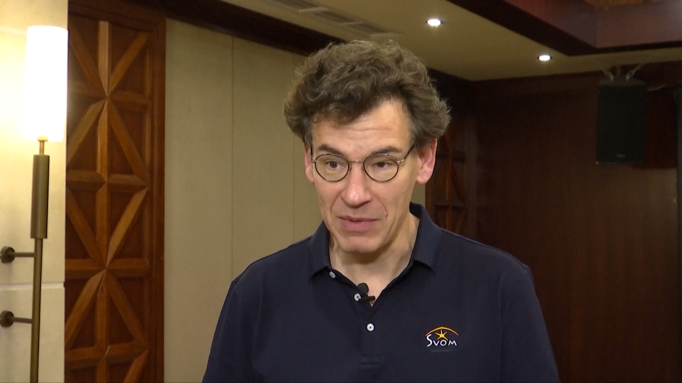 Tiongkok pada hari Sabtu (22/6) meluncurkan satelit astronomi