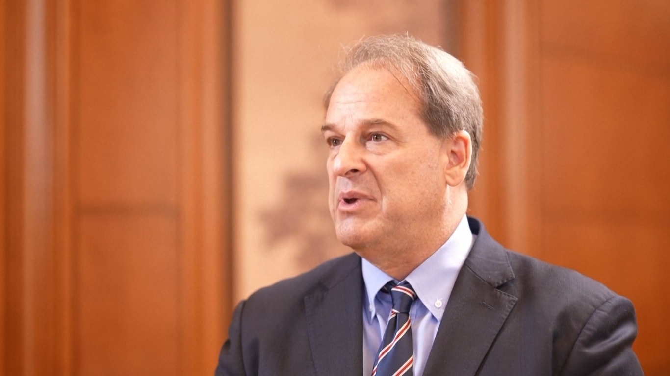 Ia menyoroti bahwa banyak perusahaan AS telah tertarik ke pasar Tiongkok selama dua dekade terakhir karena dinamika rantai pasokannya