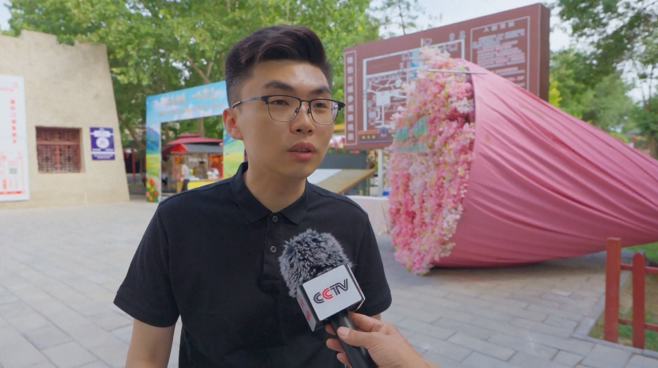 Acara Varietas CMG Membuka Peluang Baru bagi Pariwisata Budaya Xinjiang
