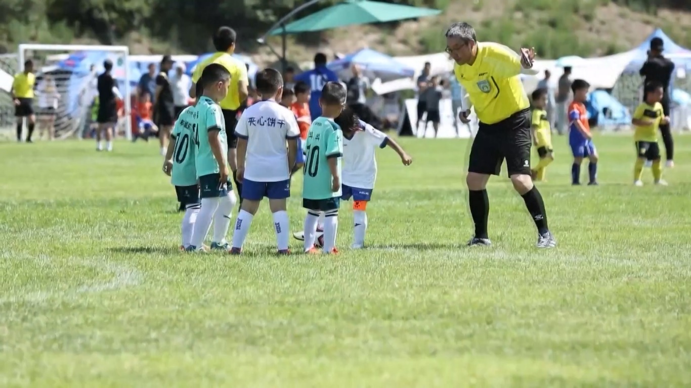 Para pemain muda memberikan yang terbaik